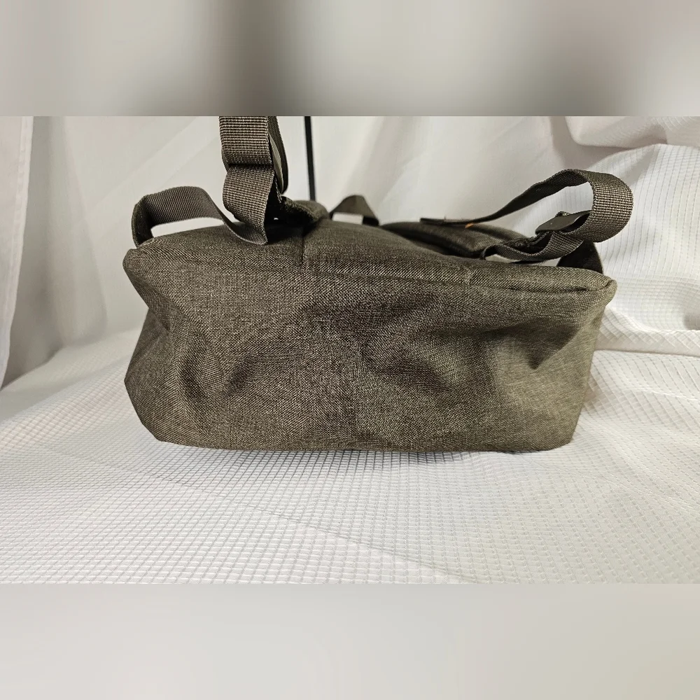 *NWOT* Herschel Supply Backpack